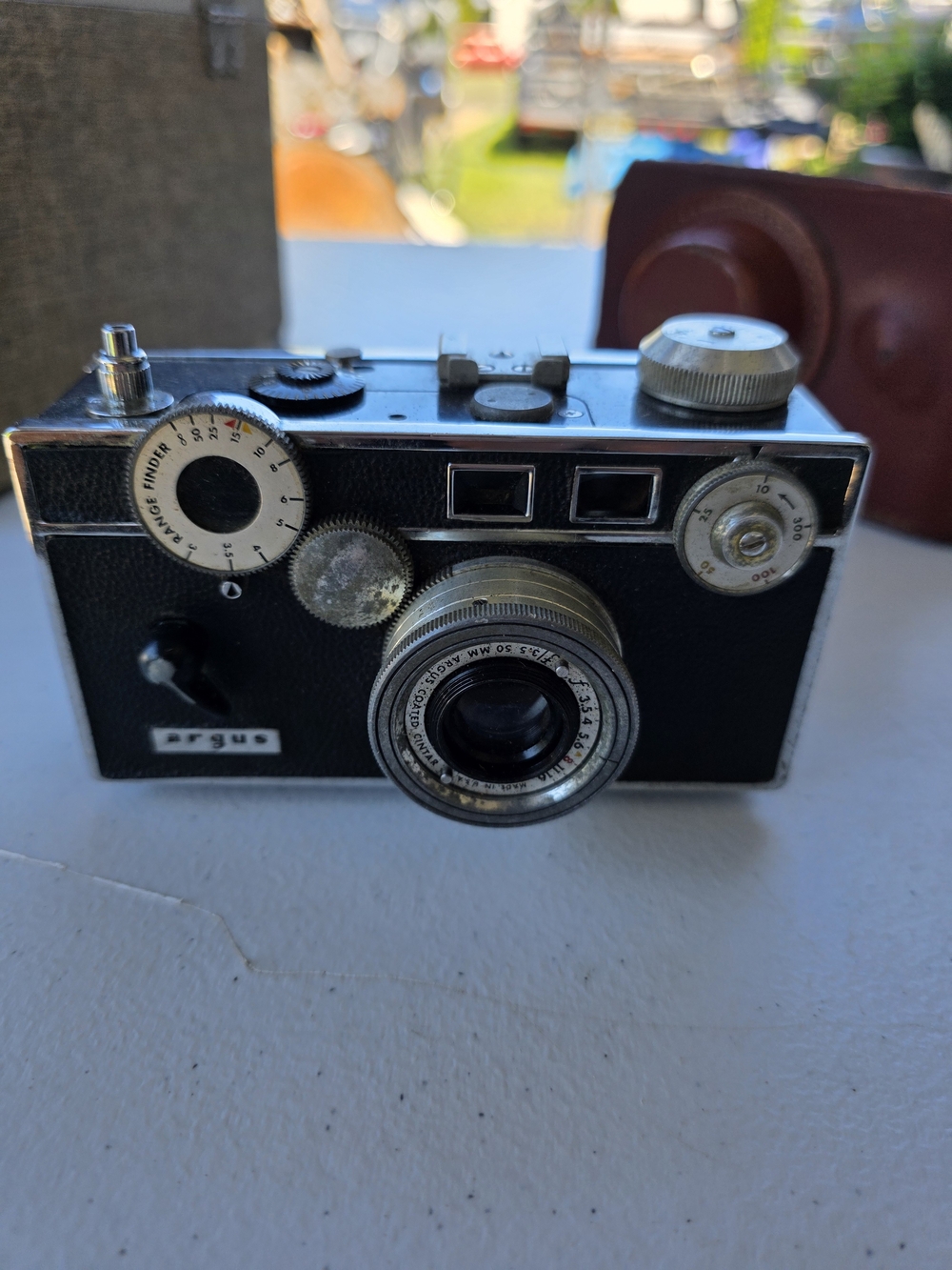 Targus Vintage Film Camera in Black - Classic 35mm Style